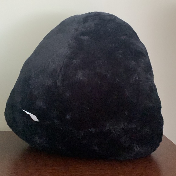 Large stuffed animal Penguin holiday NEW with tag - Picture 5 of 8